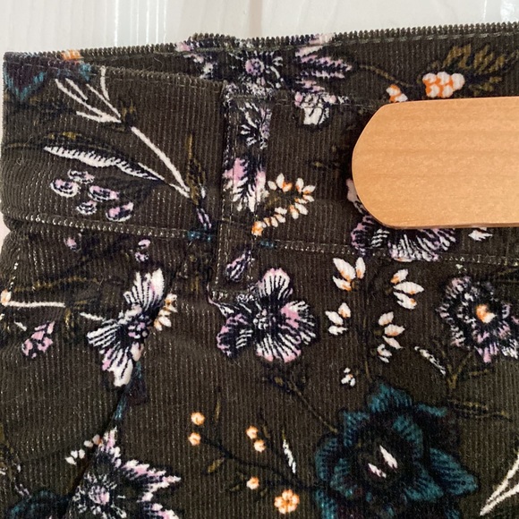 NWT LOFT CORDUROY SKIRT SIZE 10 - Picture 5 of 6